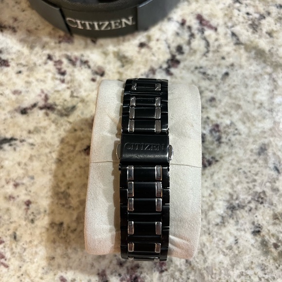 Citizen Corso Eco-Drive. 8 Diamond Dial, Date, 40mm, 100m. NEAR MINT. - Picture 3 of 7